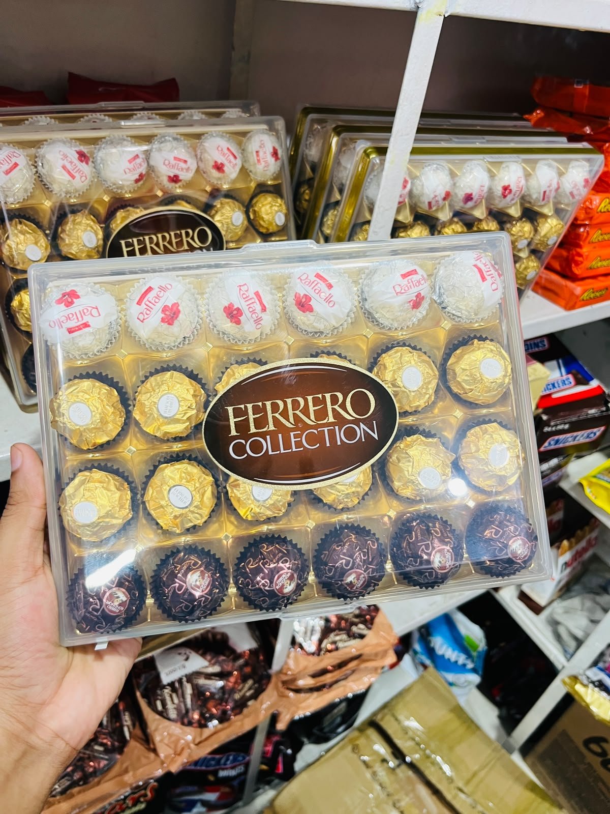 Ferrero Collection T24 (24 Pieces) Gift Box,